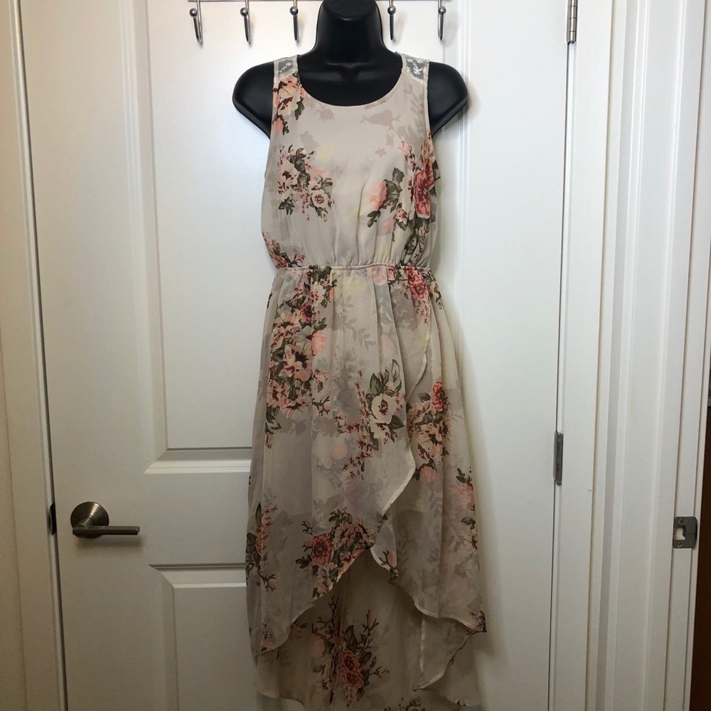 Floral High-Low Dress with Sheer Peekaboo Hole Back - Size Small